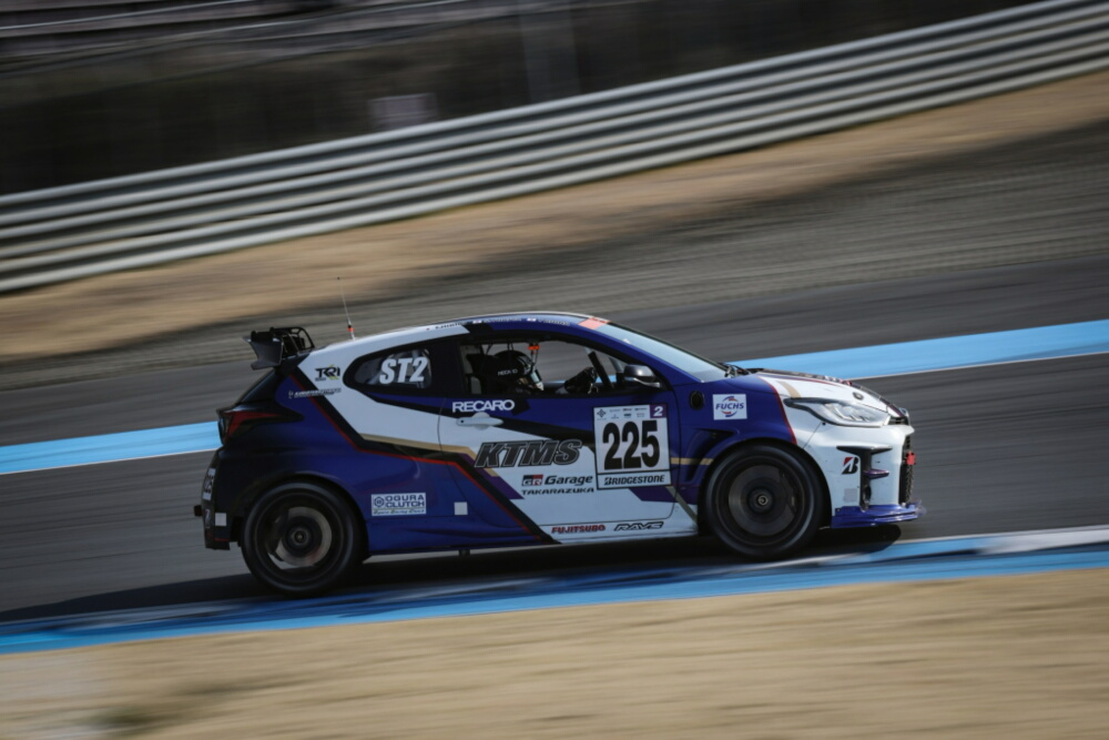 ktms-r1-003.jpg