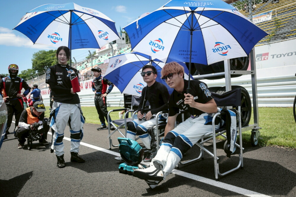ktms-r4-003.jpg